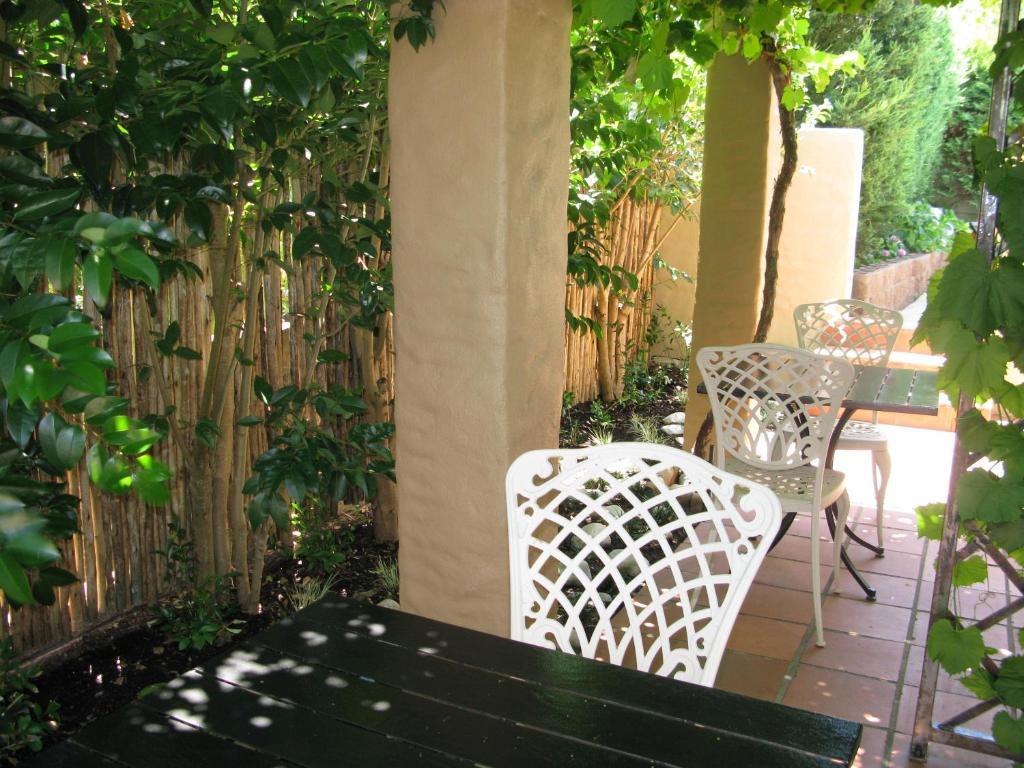 Casablanca Bed And Breakfast Stellenbosch Exterior foto